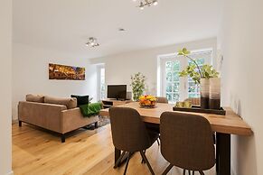 Canal Garden Apartment 11