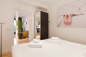Canal Garden Apartment 11