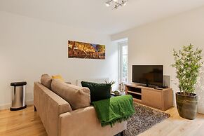 Canal Garden Apartment 11