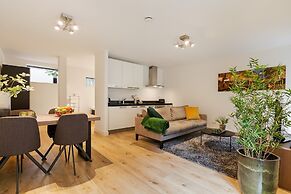 Canal Garden Apartment 11