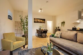 Canal Garden Apartment 11