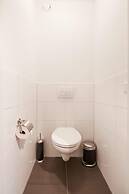 Canal Garden Apartment 11