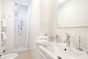 Polo Universitario by Mmega