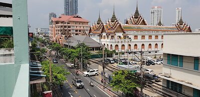 One Bangkok Hostel @Love District