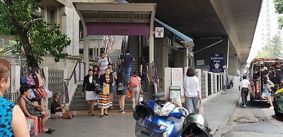 One Bangkok Hostel @Love District