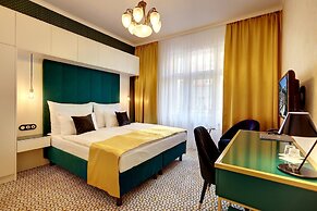 Art Deco WOLKER by ASTORIA Hotel & Medical Spa