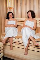 Art Deco WOLKER by ASTORIA Hotel & Medical Spa