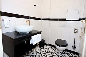 Art Deco WOLKER by ASTORIA Hotel & Medical Spa