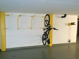 Ascona Lodge, Pool & Garden Retreat