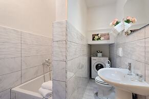 Santa Croce Cathedral by Mmega