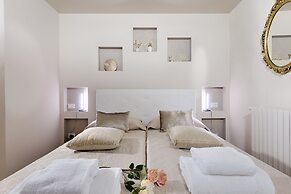 Santa Croce Cathedral by Mmega