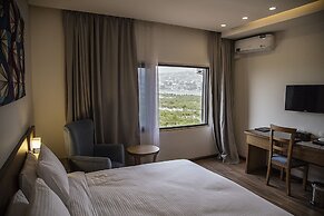 Sierra Palms Resort