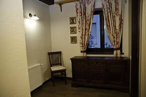 Arina Apartments