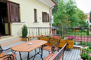 Arina Apartments