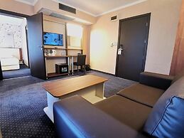 Elate Plaza Business Hotel