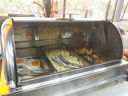 Elate Plaza Business Hotel