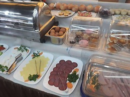 Elate Plaza Business Hotel