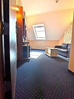 Elate Plaza Business Hotel