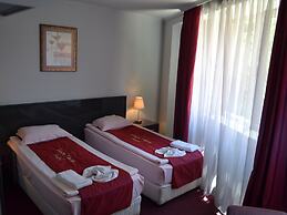 Elate Plaza Business Hotel