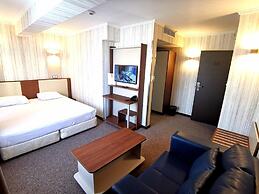 Elate Plaza Business Hotel