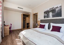 Hotel Max 70