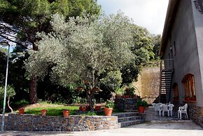 Hostal Montserrat
