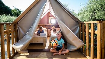 Weekend Glamping Resort