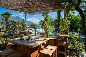 Weekend Glamping Resort