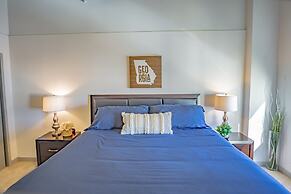 Heaven on Midtown Fully Furnished Apts