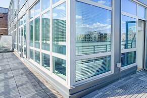 Heaven on Midtown Fully Furnished Apts