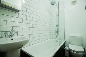 Stunning Central Richmond with garden