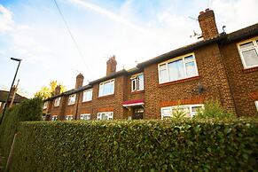 Stunning Central Richmond with garden