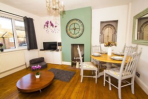 Stunning Central Richmond with garden