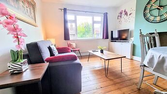 Stunning Central Richmond with garden