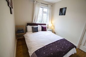 Stunning Central Richmond with garden