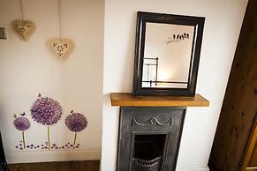 Stunning Central Richmond with garden