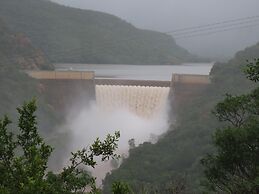 Sunset Lodge & Safaris