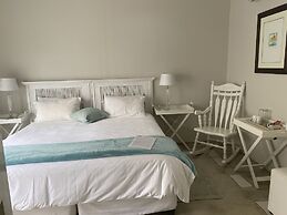 Sunset Lodge & Safaris