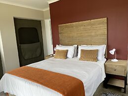 Sunset Lodge & Safaris