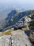 Sunset Lodge & Safaris