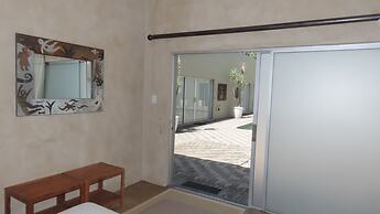 Sunset Lodge & Safaris