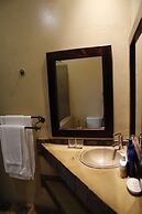 Sunset Lodge & Safaris