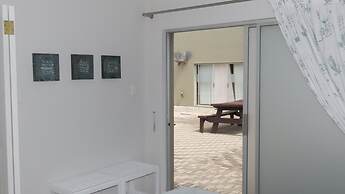 Sunset Lodge & Safaris