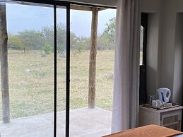 Sunset Lodge & Safaris
