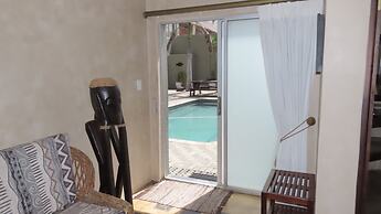 Sunset Lodge & Safaris