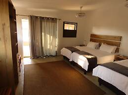 Sunset Lodge & Safaris