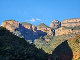 Sunset Lodge & Safaris