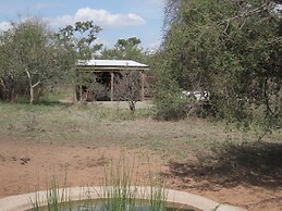 Sunset Lodge & Safaris