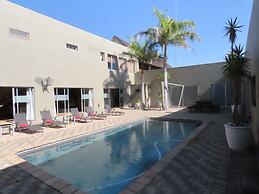 Sunset Lodge & Safaris