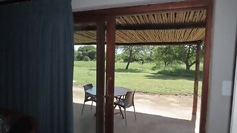 Sunset Lodge & Safaris